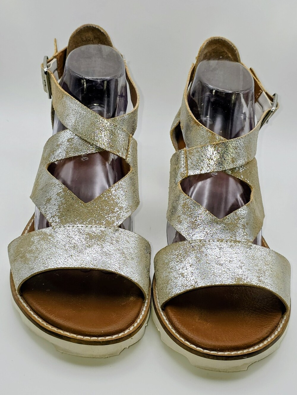 Diba True Qu Aint Silver Leather Sandals (11)